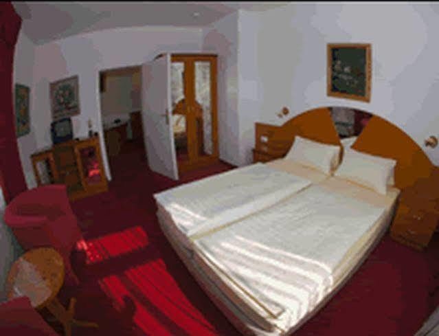 Hotel Bayernland 3*